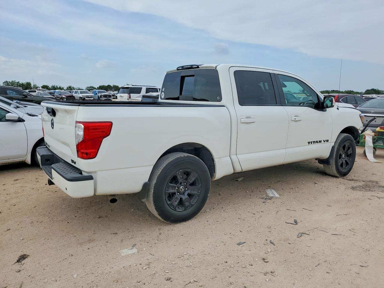 2020 Nissan Titan Sv - Фото 3