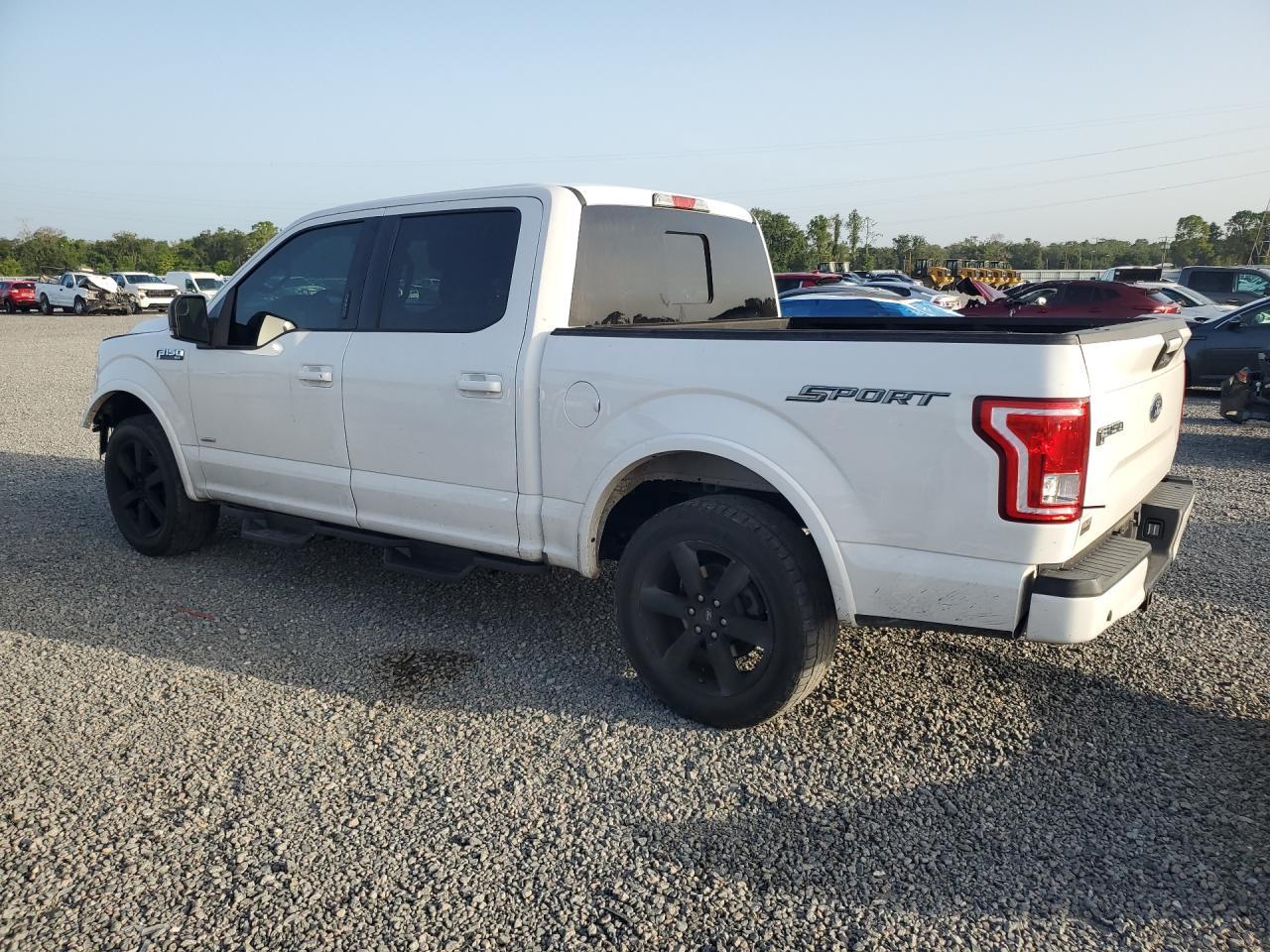 2017 Ford F150 Supercrew - Фото 2