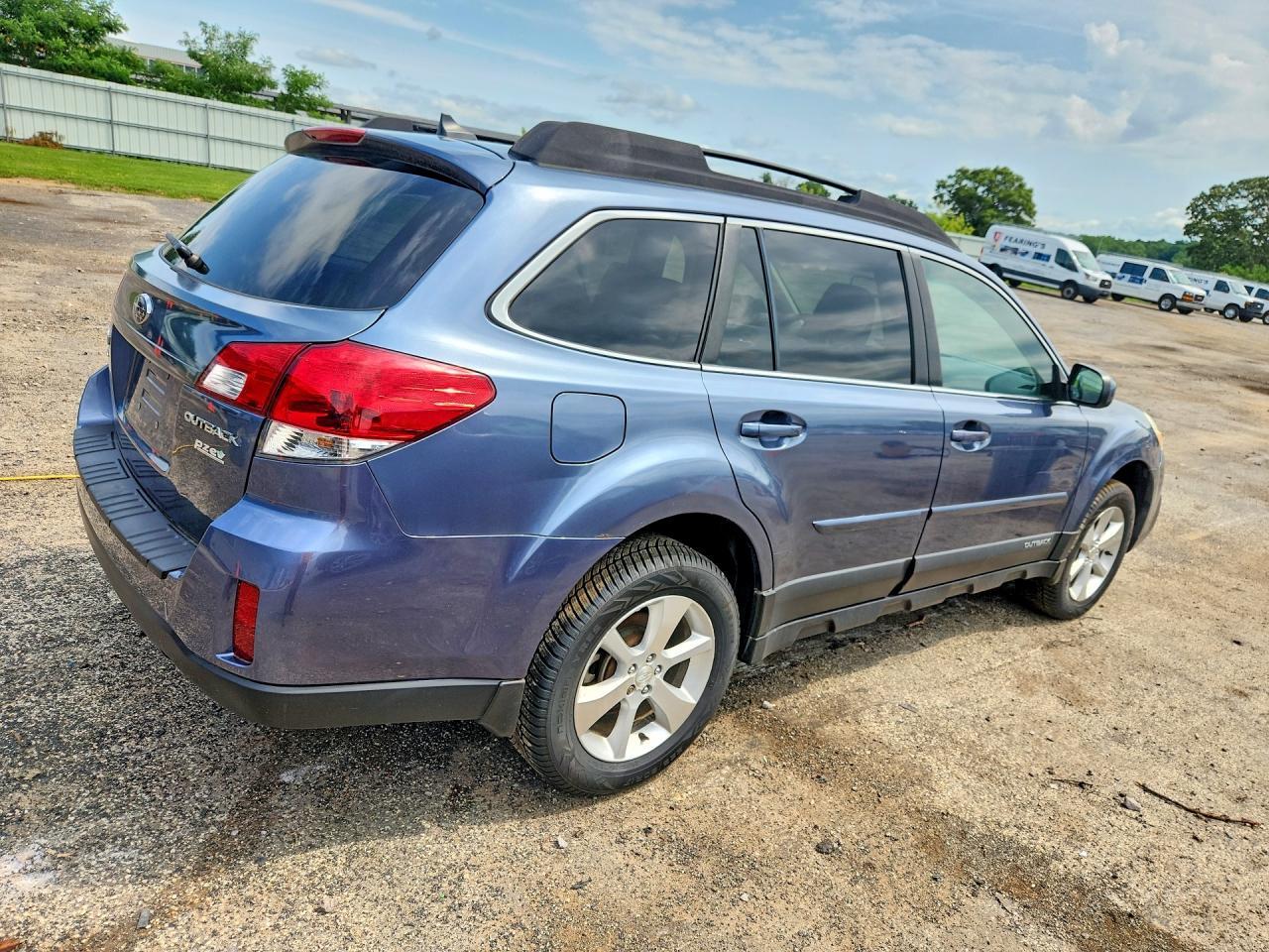 2013 Subaru Outback 2.5I Limited - Фото 3