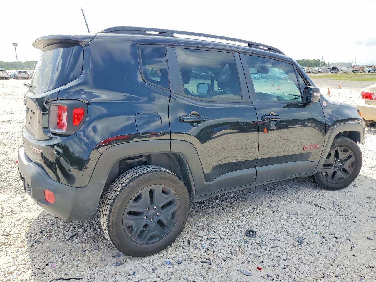 2018 Jeep Renegade Trailhawk - Фото 3