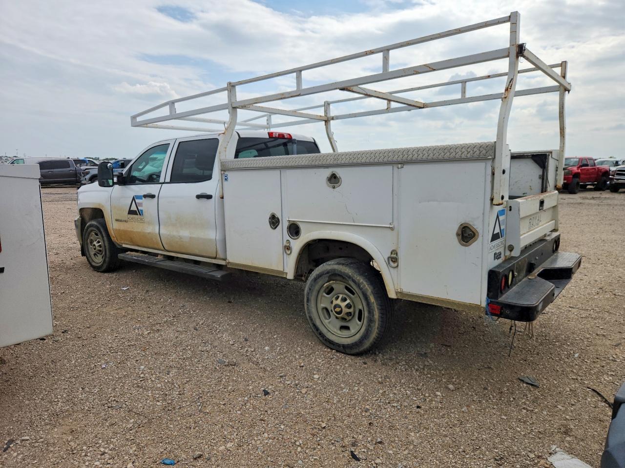 2015 Chevrolet Silverado K2500 Heavy Duty - Image 2