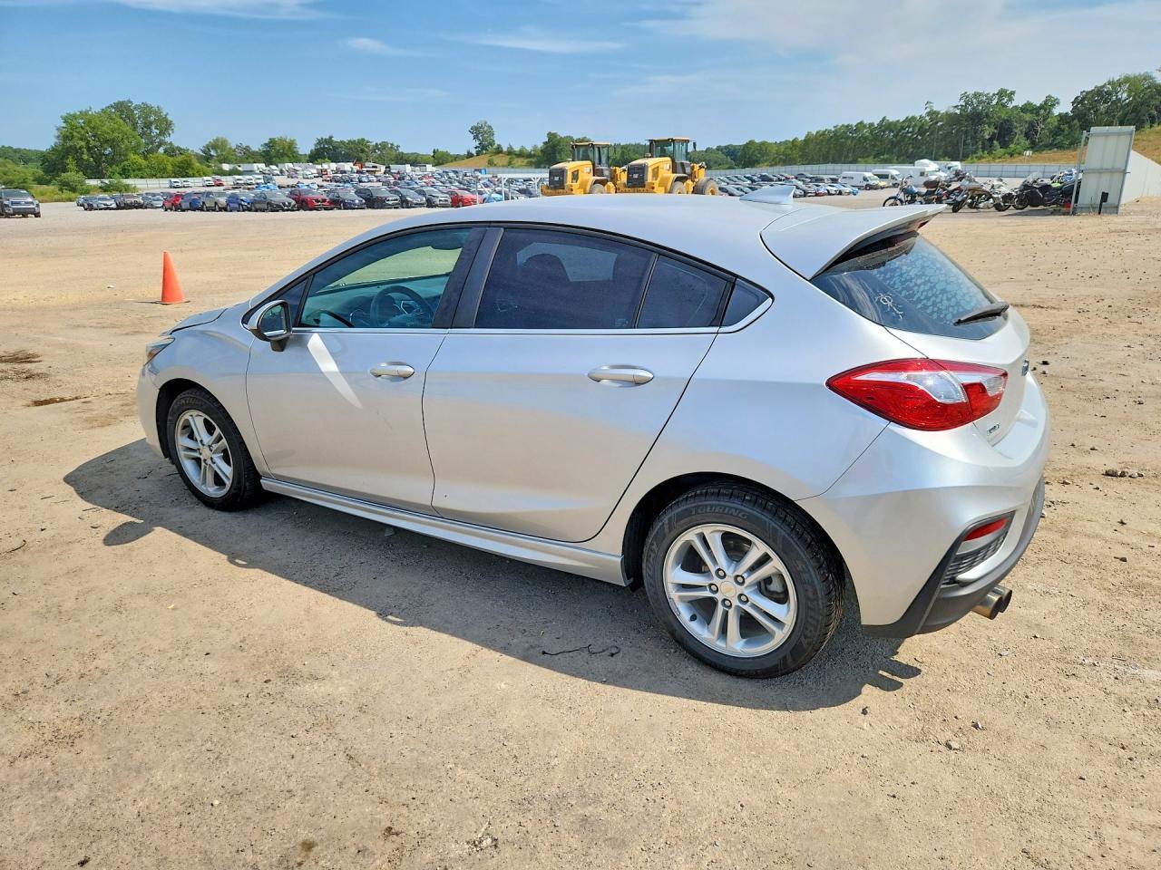 2018 Chevrolet Cruze Lt - Фото 2