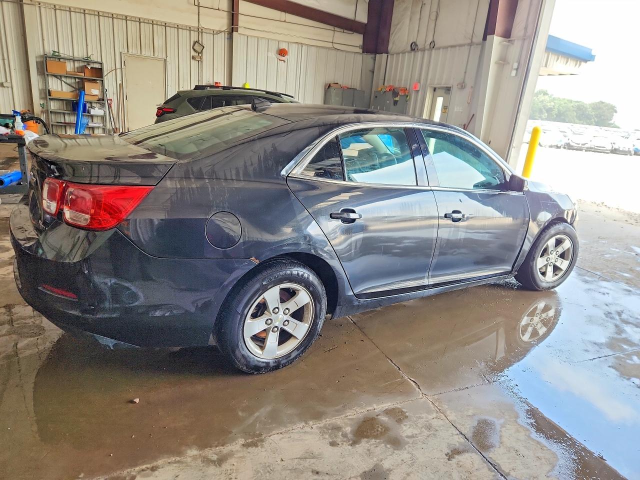 2014 Chevrolet Malibu 1Lt - Image 3