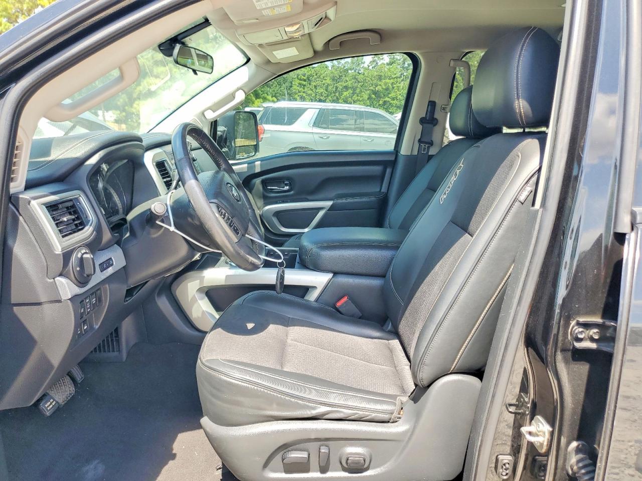 2018 Nissan Titan Pro-4X - Фото 7