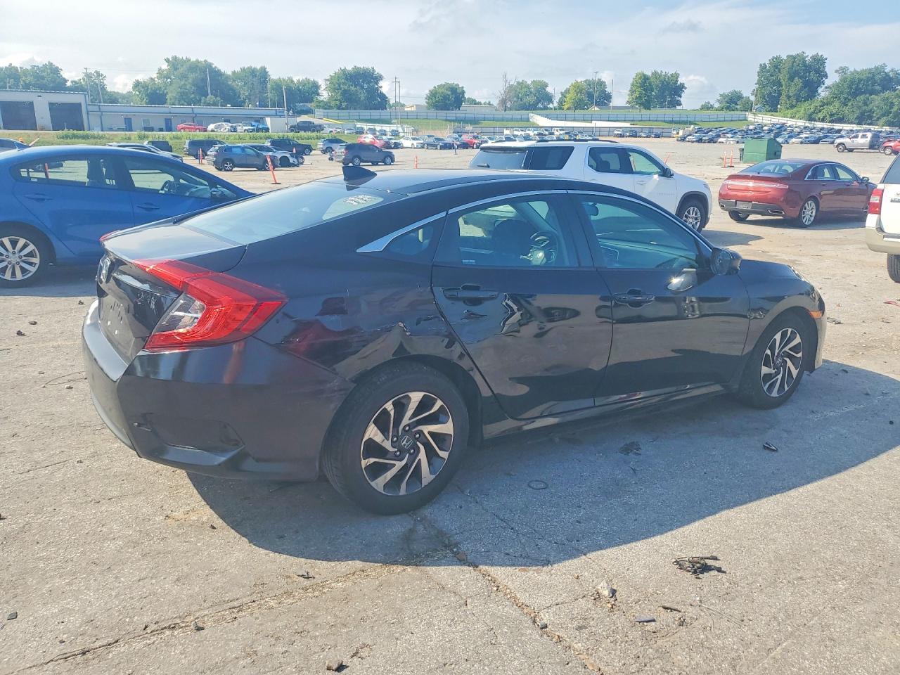 2017 Honda Civic Ex - Фото 3