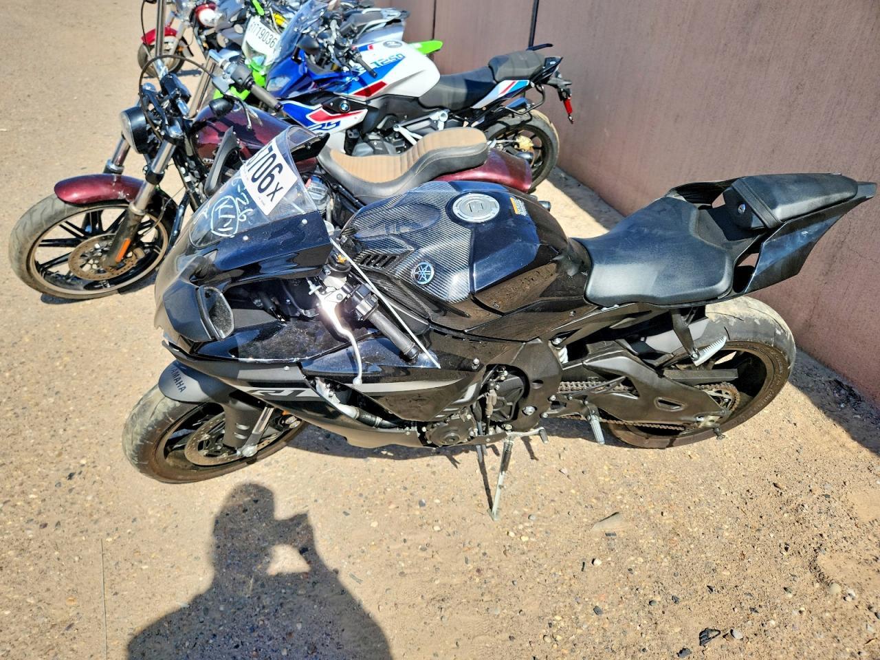 2024 Yamaha Yzfr1 - Image 3