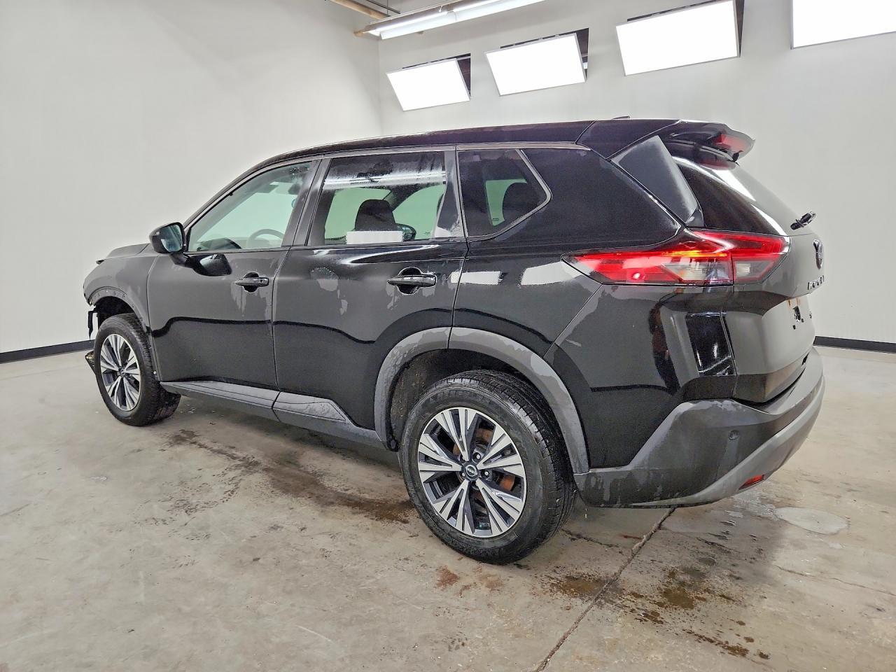 2023 Nissan Rogue Sv - Фото 2