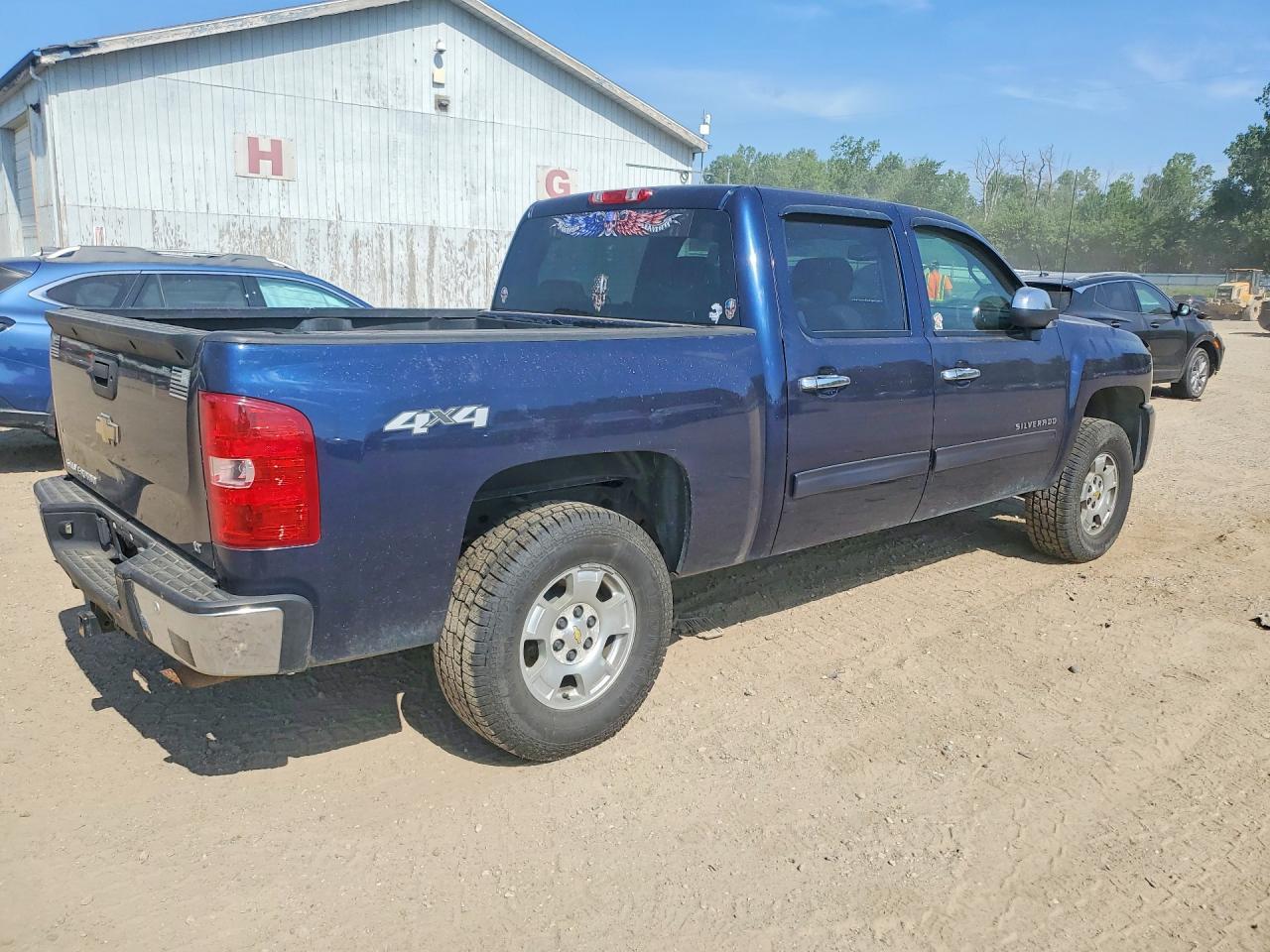 2011 Chevrolet Silverado K1500 Lt - Фото 3
