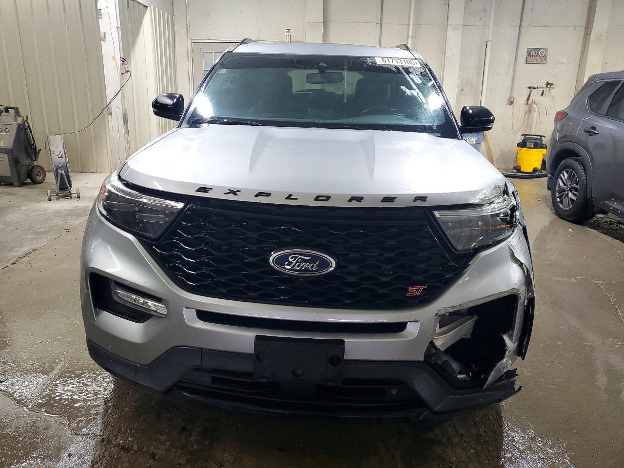 2020 Ford Explorer St - Фото 5
