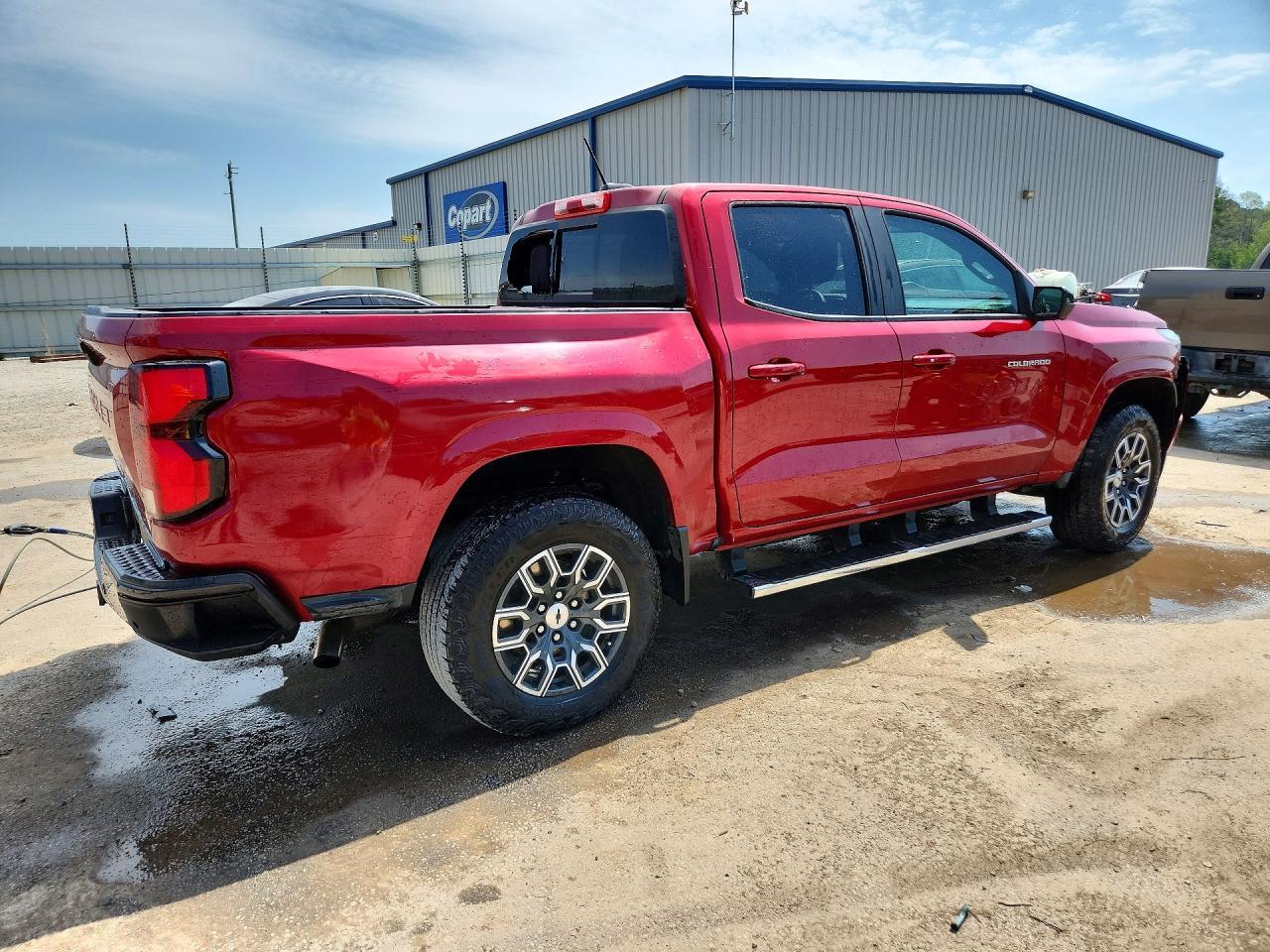 2024 Chevrolet Colorado Z71 - Image 3