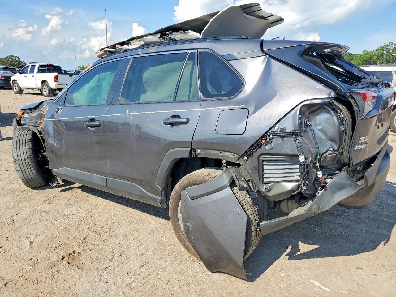 2022 Toyota Rav4 Xle Premium - Фото 2