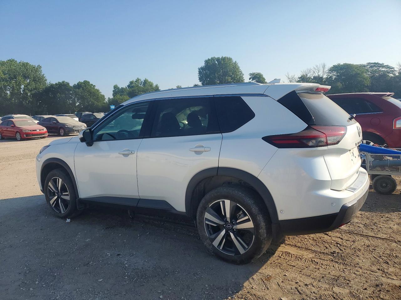 2024 Nissan Rogue Sl - Фото 2