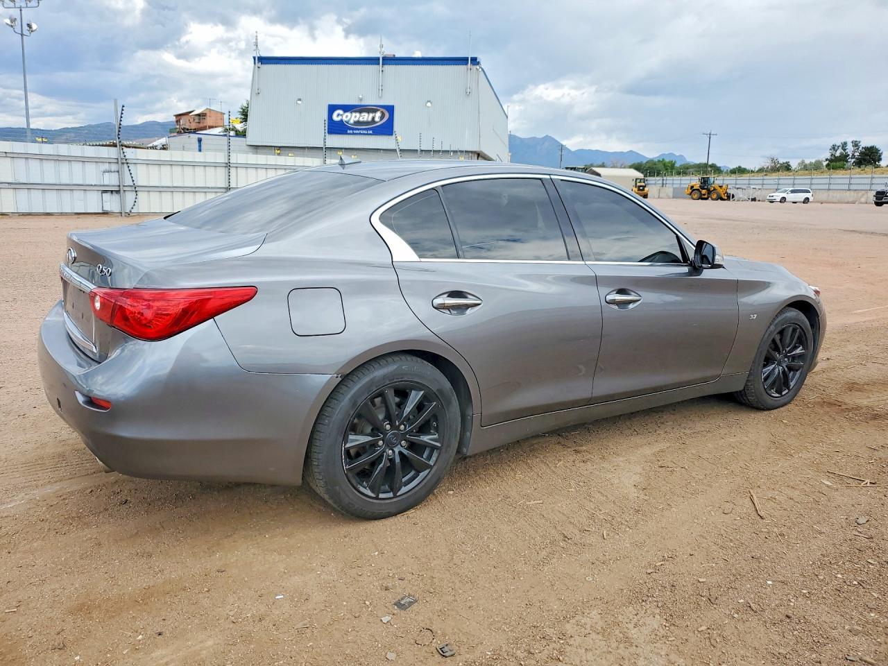 2014 Infiniti Q50 Premium - Image 3