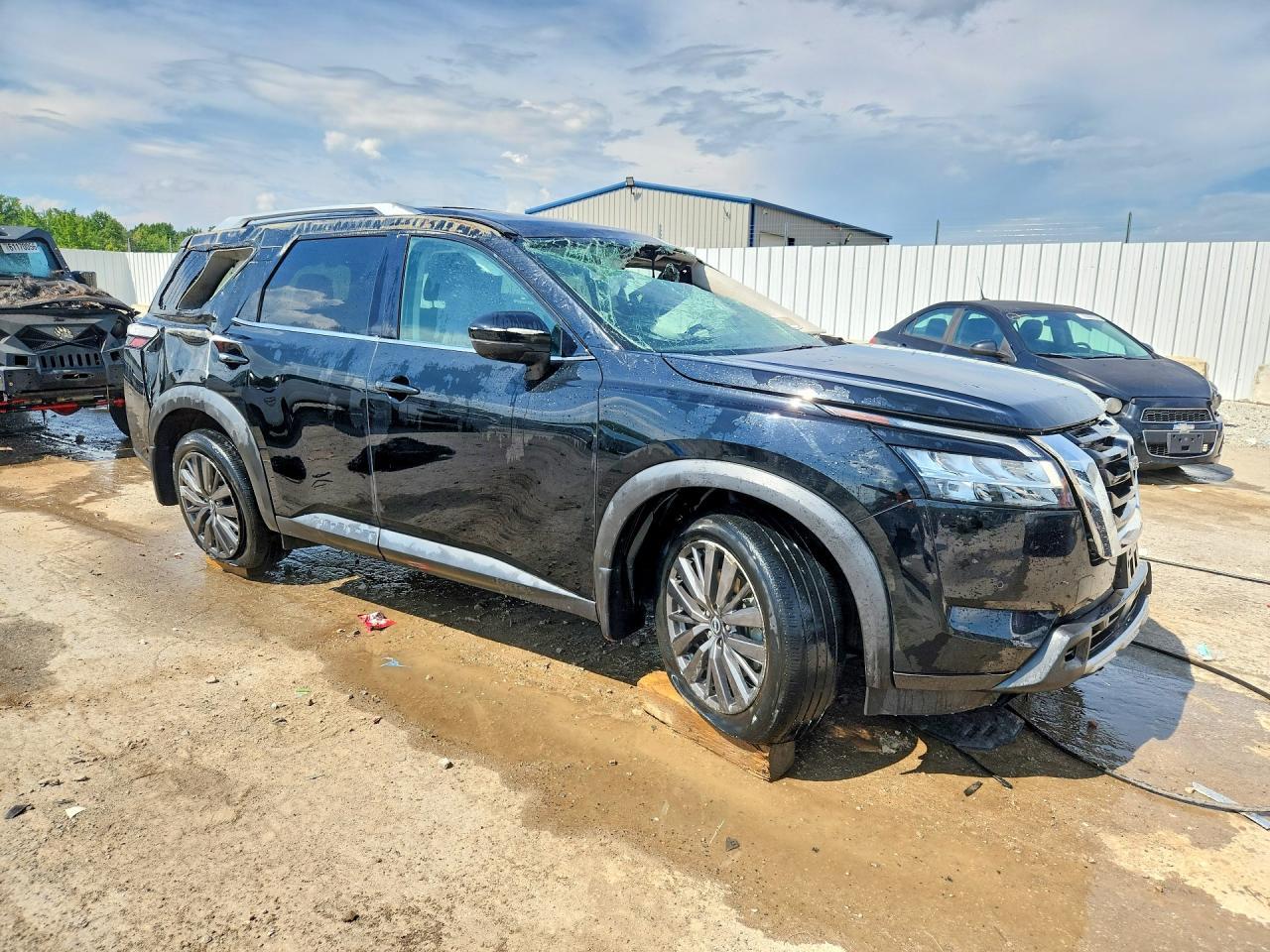 2023 Nissan Pathfinder Sl - Фото 4