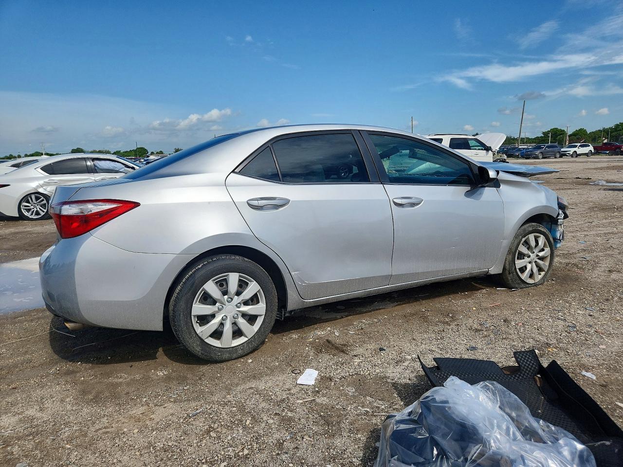 2016 Toyota Corolla Le - Фото 3