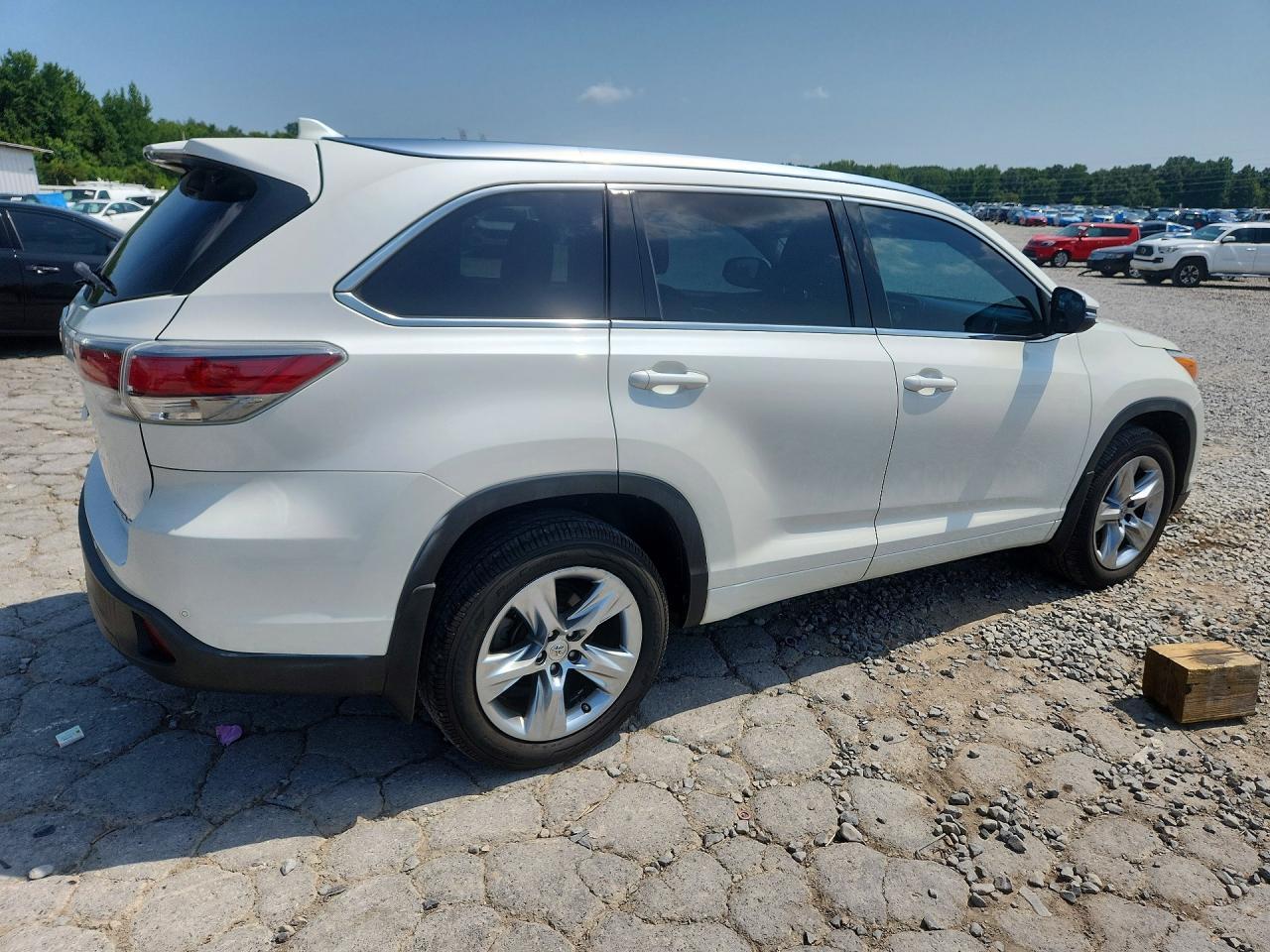 2014 Toyota Highlander Limited - Image 3