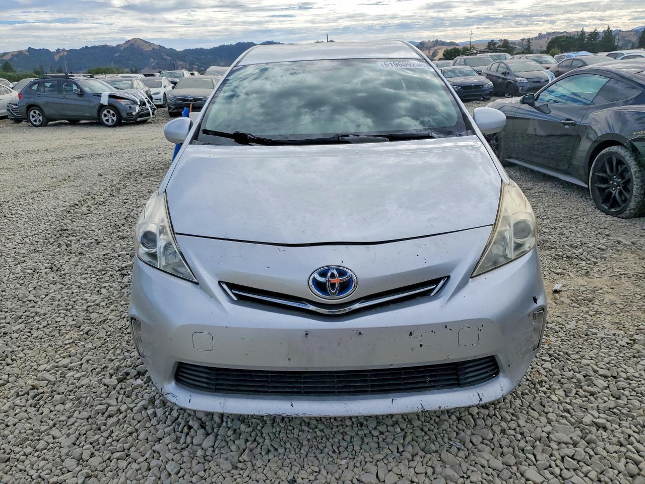2013 Toyota Prius V Three - Фото 5