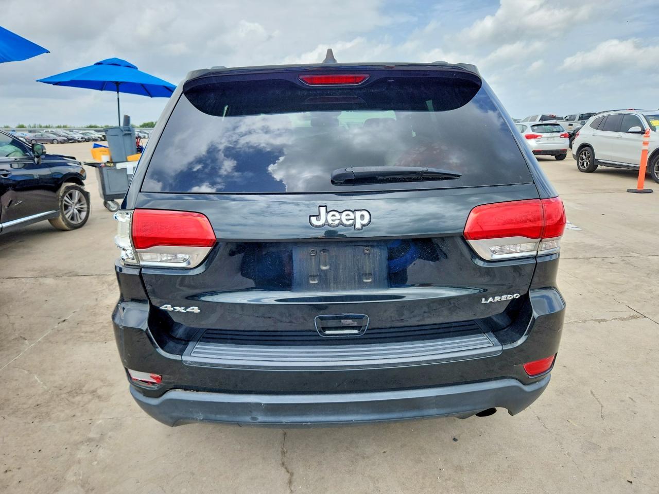 2014 Jeep Grand Cherokee Laredo - Image 6