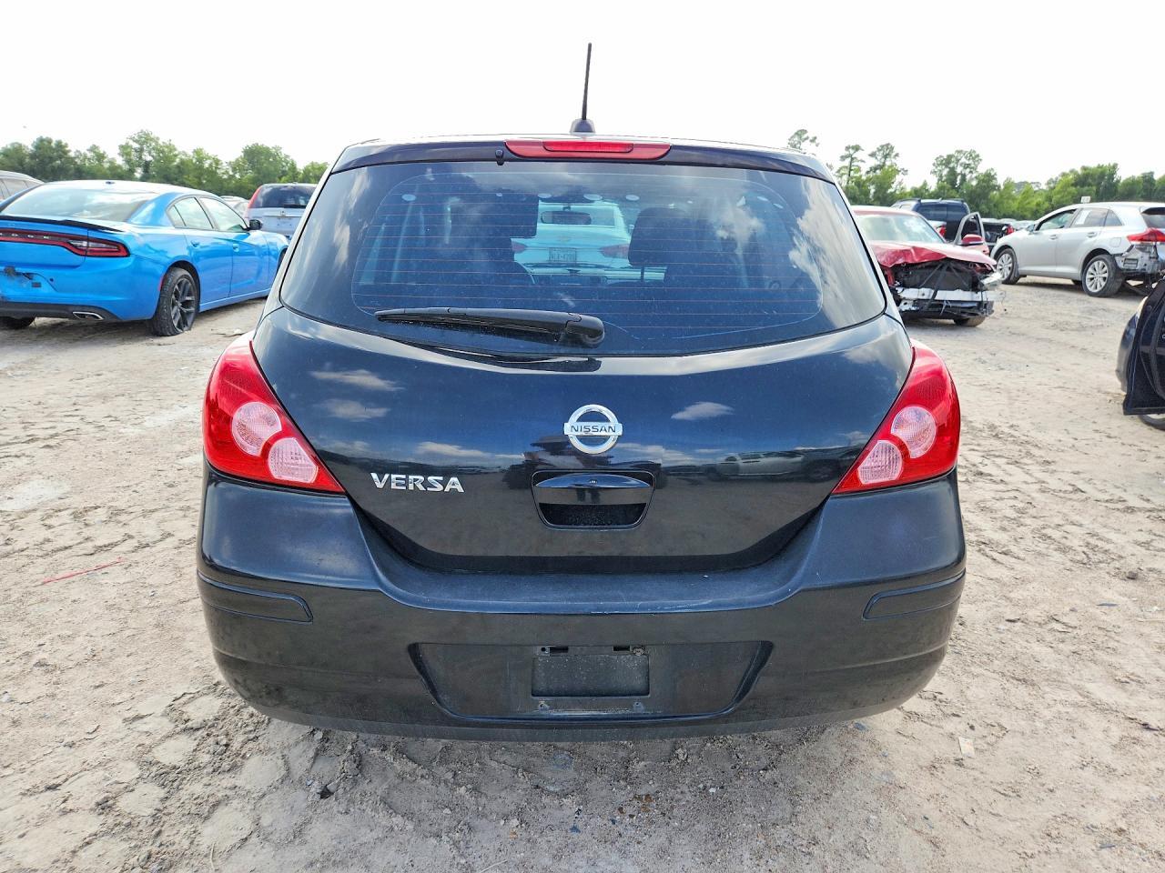 2007 Nissan Versa 1.8 S - Image 6