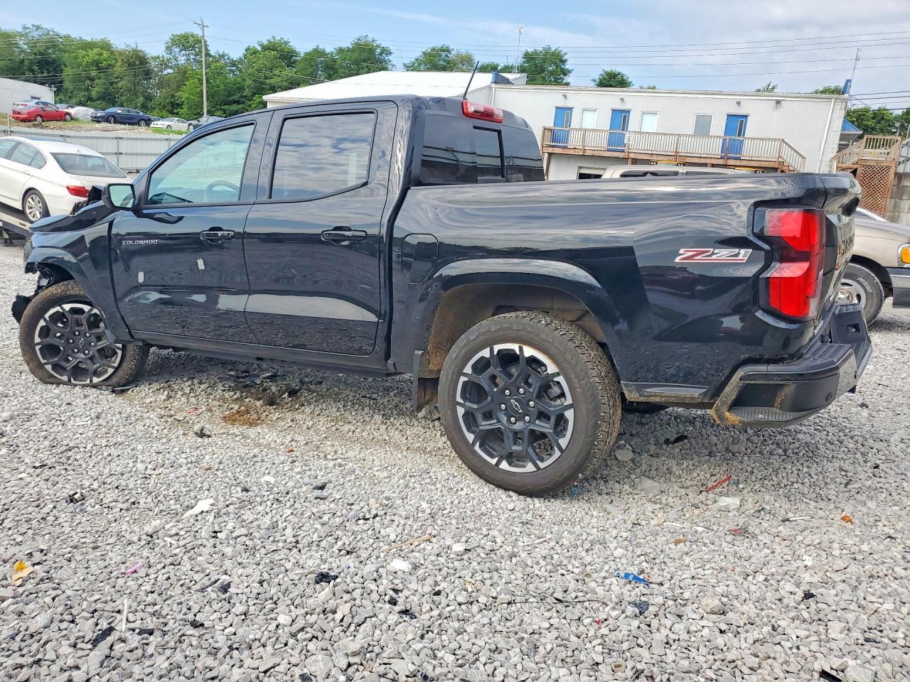 2026 Chevrolet Colorado Z71 - Image 2