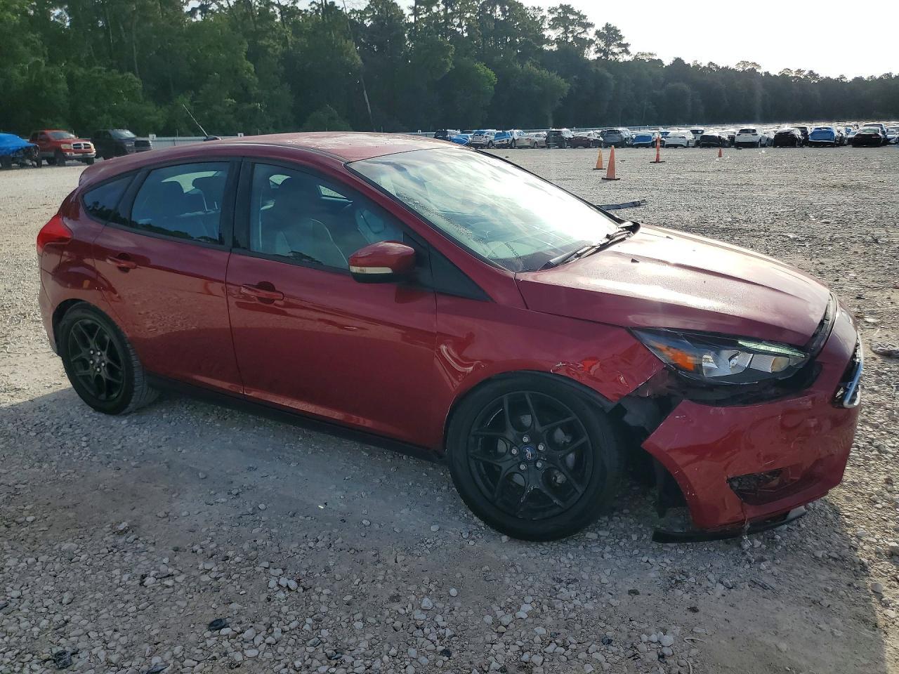 2016 Ford Focus Se - Фото 4