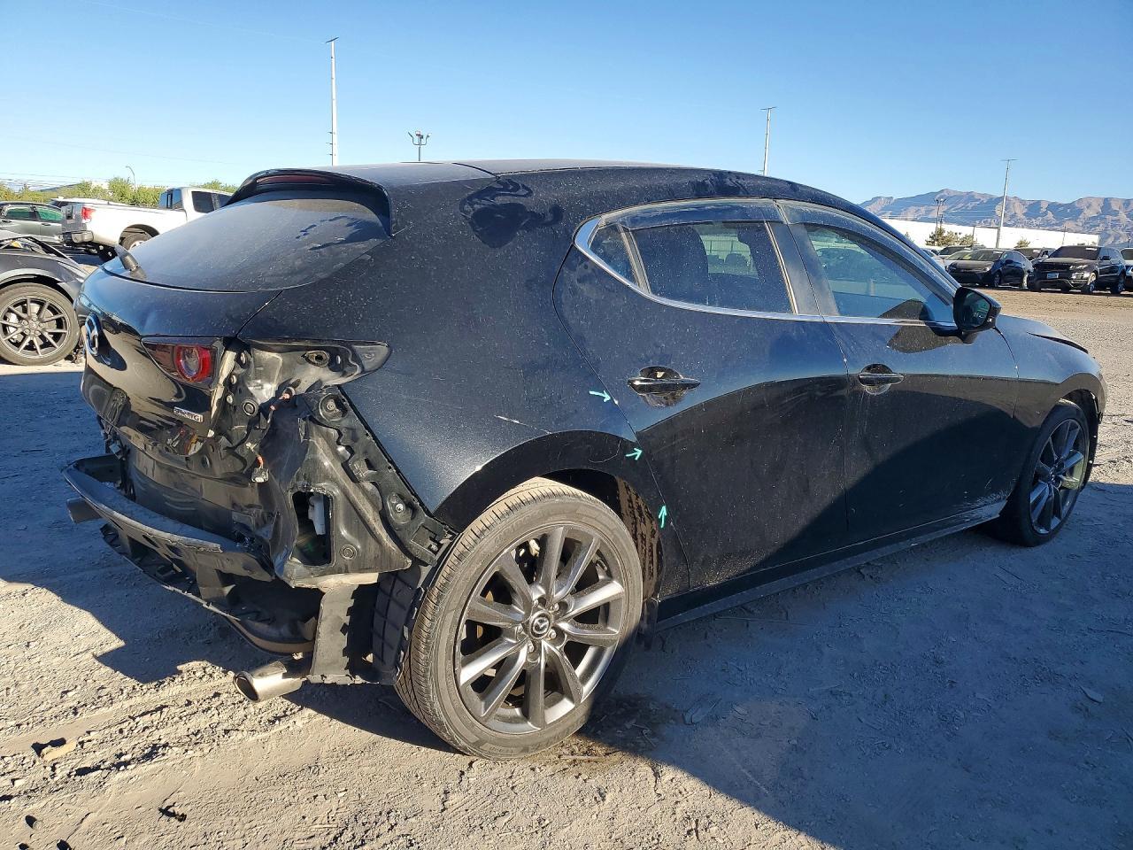 2020 Mazda 3 - Фото 3