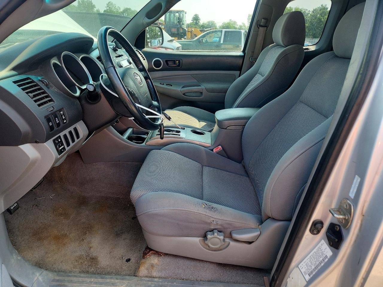 2006 Toyota Tacoma V6 - Image 7