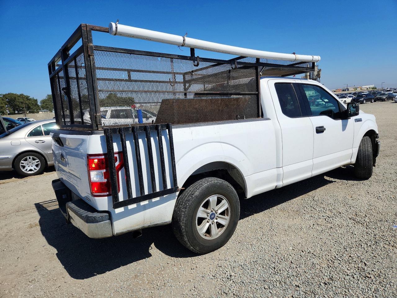2018 Ford F150 Super Cab - Фото 3