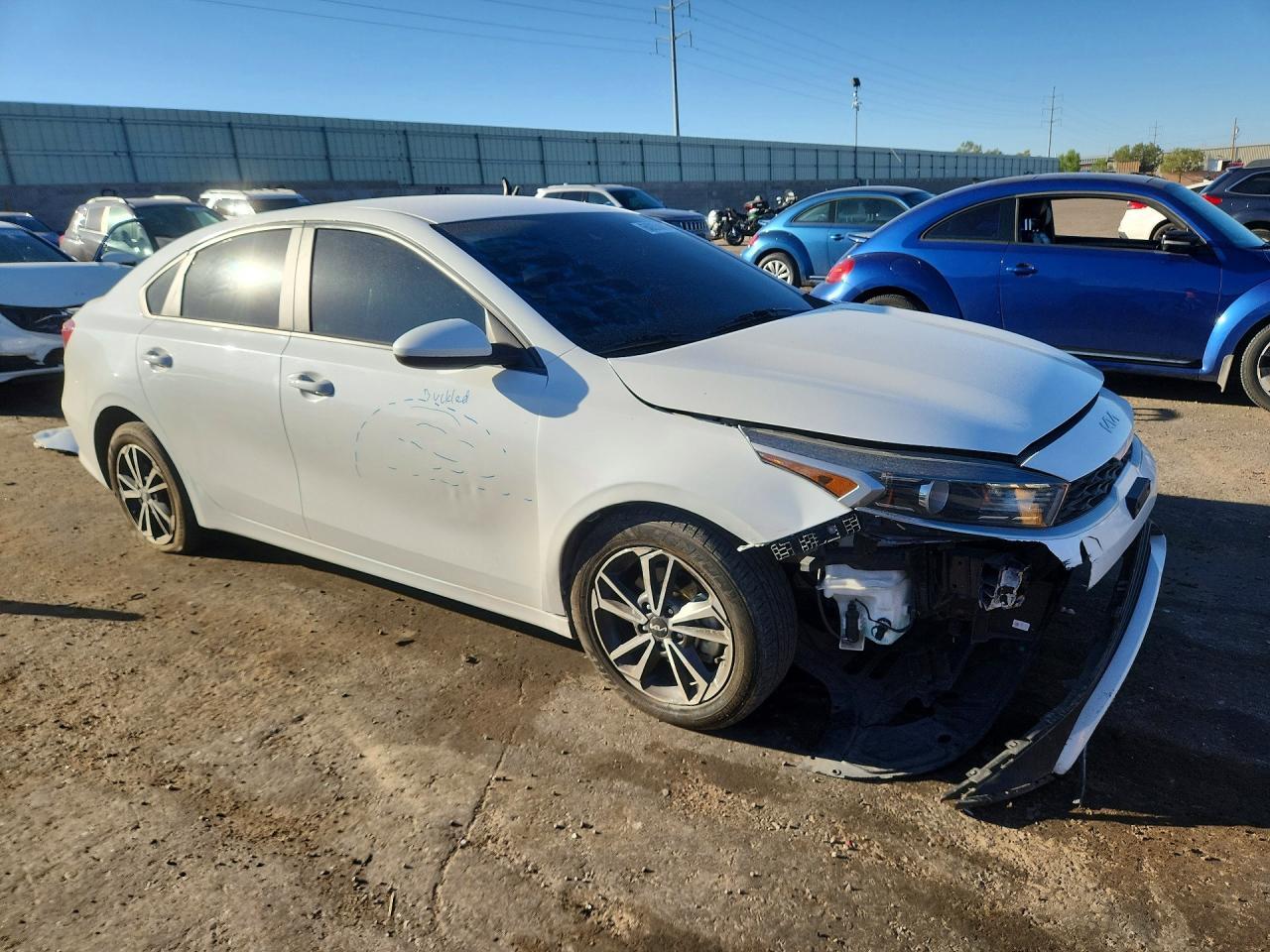 2022 Kia Forte Lxs - Фото 4
