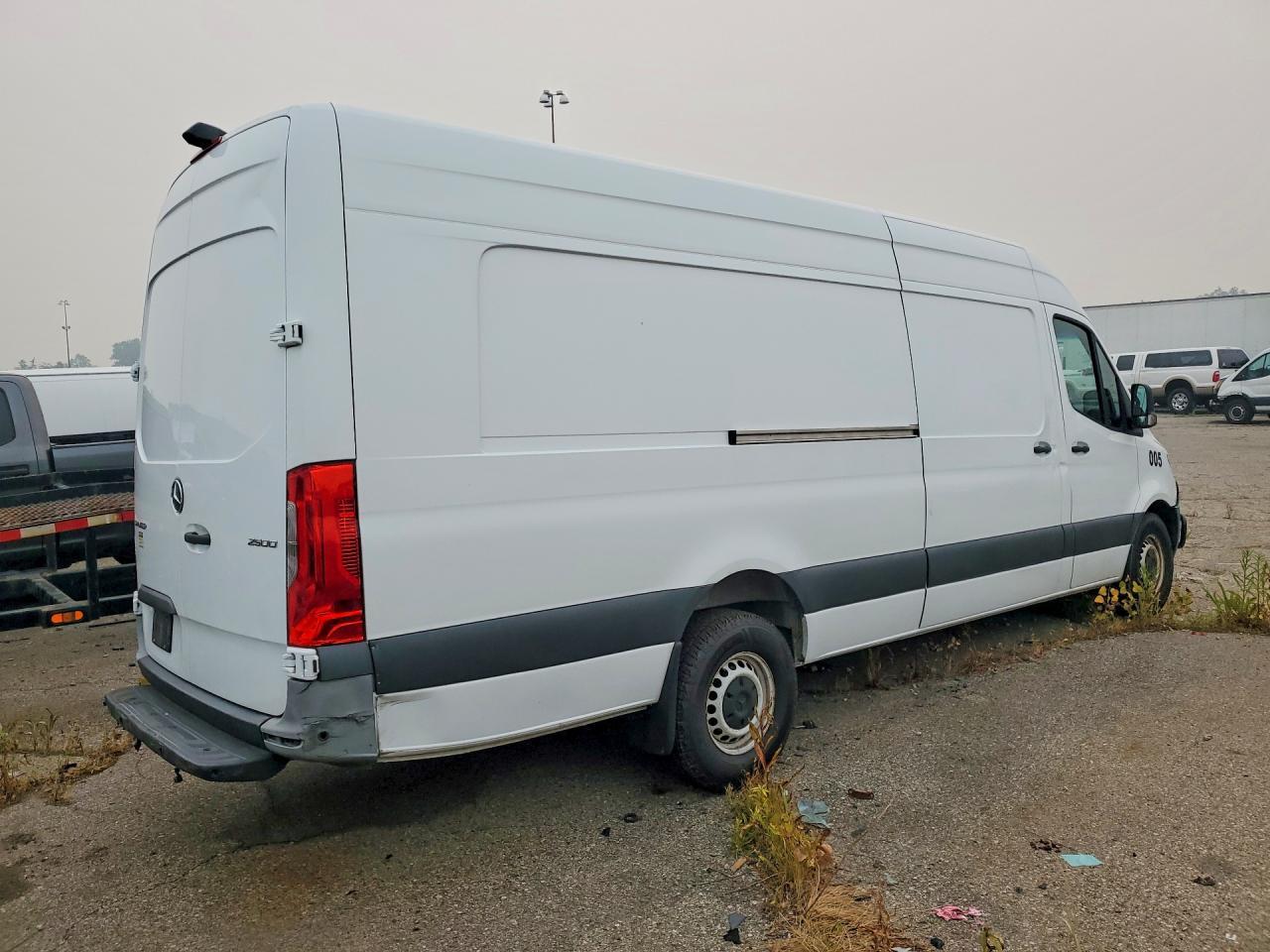 2021 Mercedes-Benz Sprinter 2500 Delivery Van - Image 3