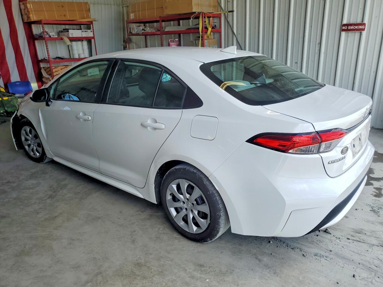 2022 Toyota Corolla Le - Фото 2