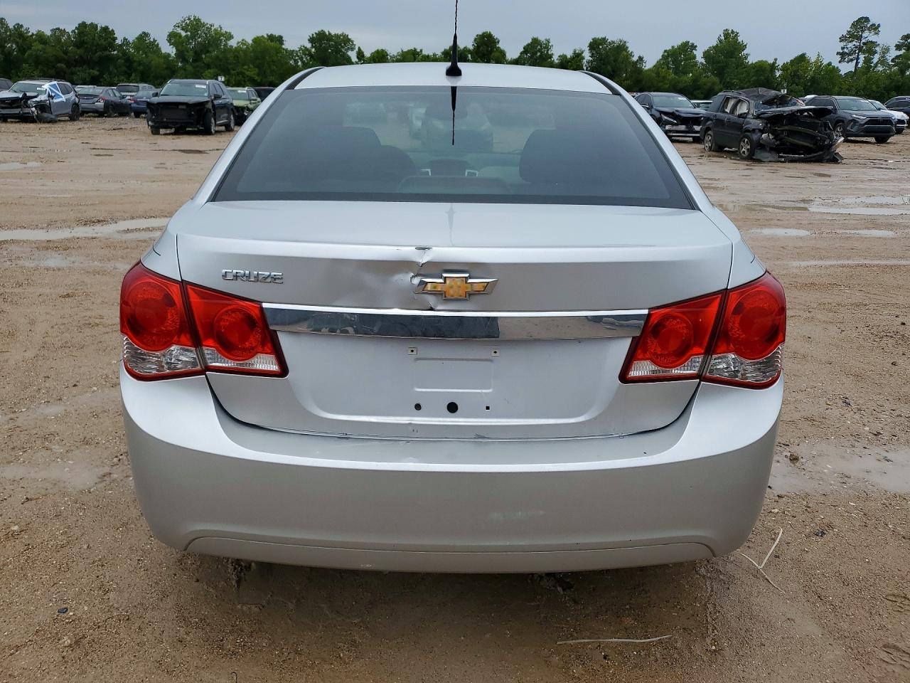 2014 Chevrolet Cruze Ls - Фото 6
