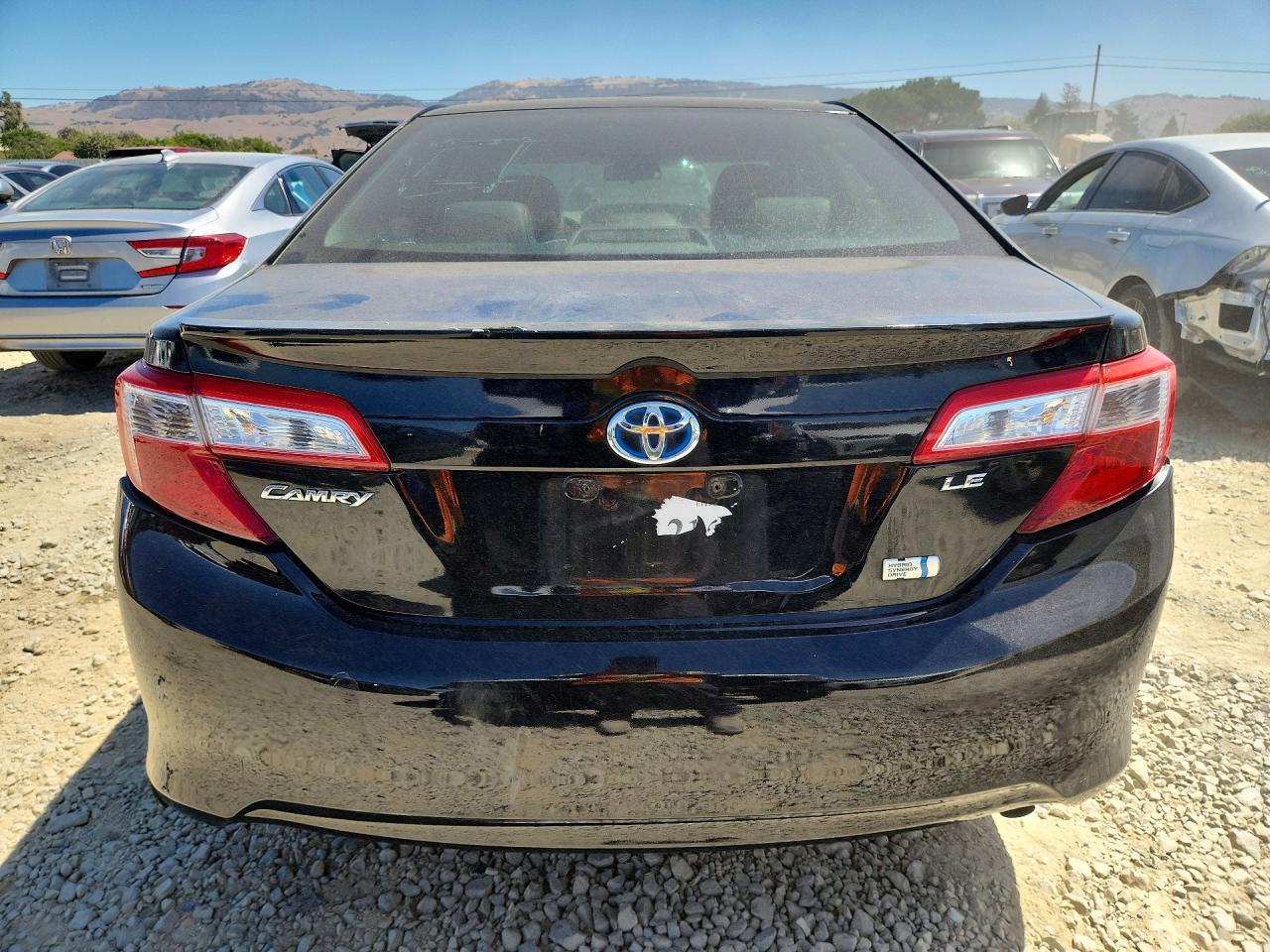 2012 Toyota Camry Hybrid Le - Image 6