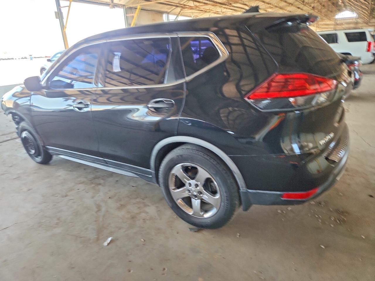 2017 Nissan Rogue S - Фото 2