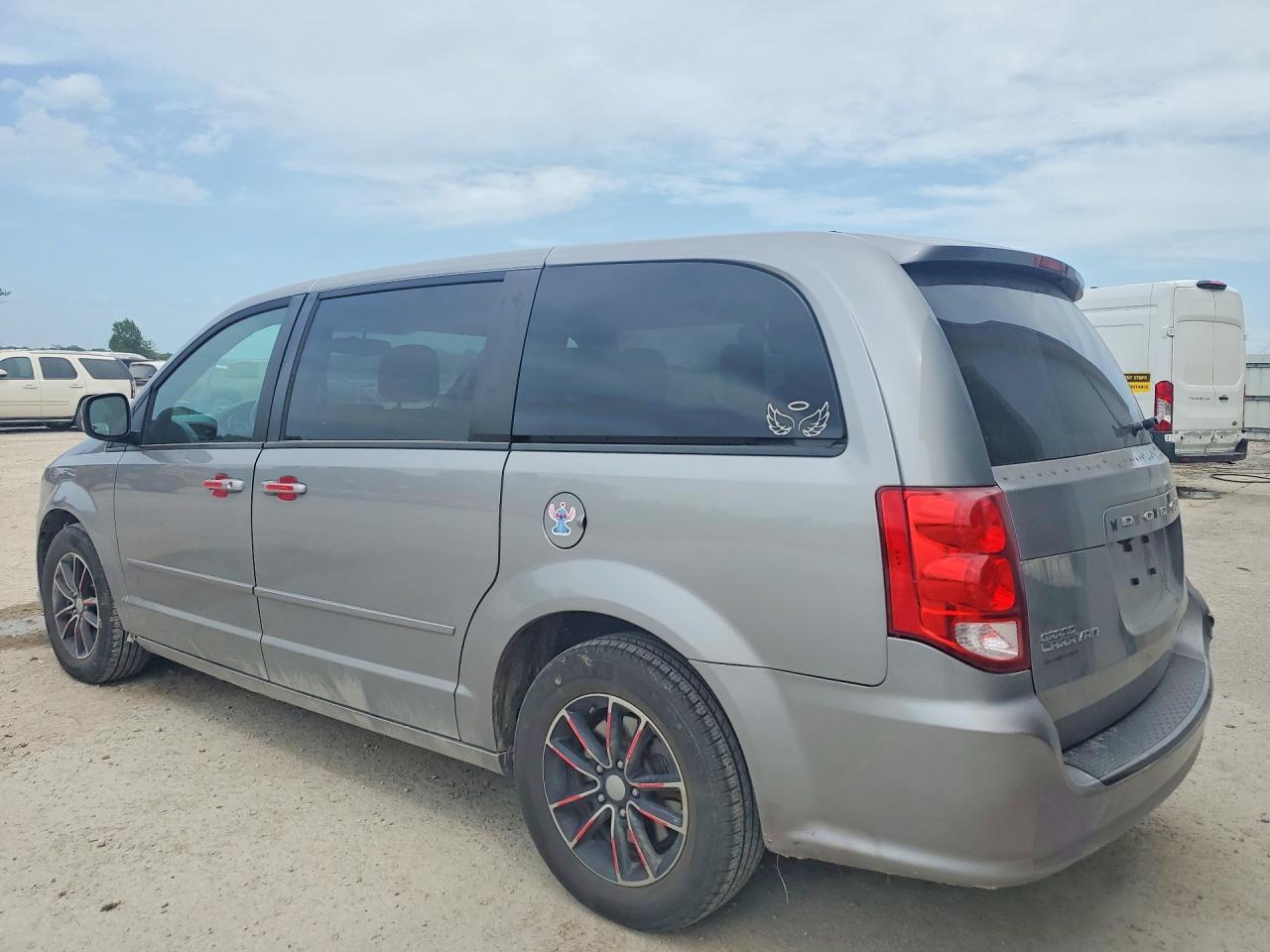 2016 Dodge Grand Caravan Sxt - Фото 2
