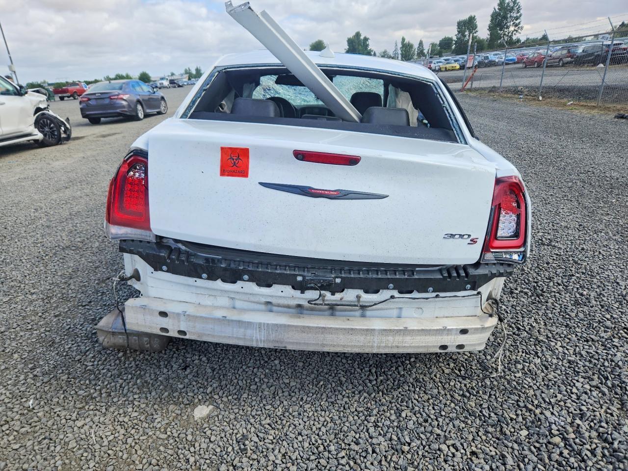 2022 Chrysler 300 S - Фото 6