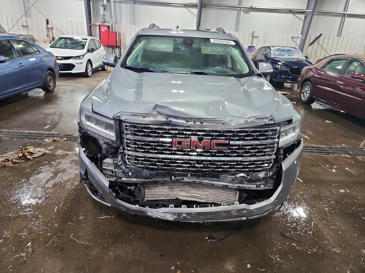 2023 GMC Acadia Denali - Фото 5