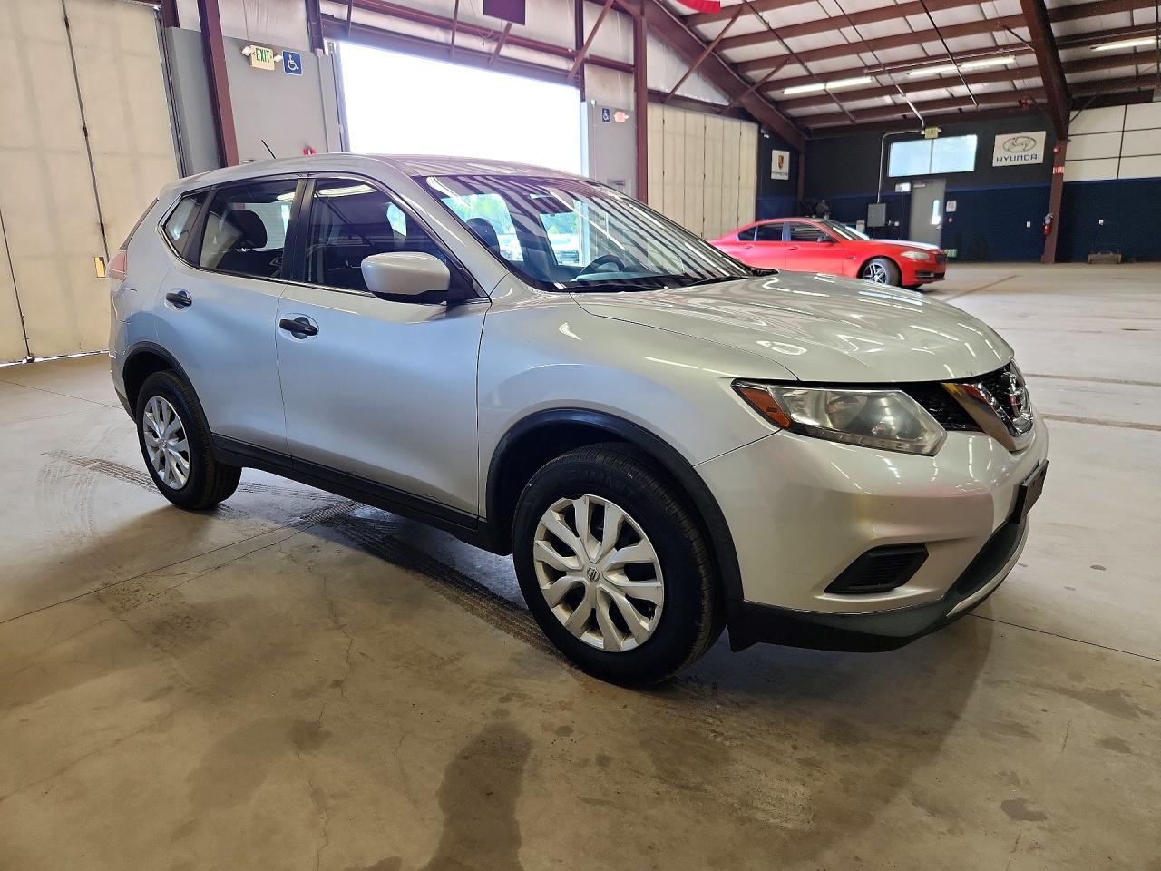2016 Nissan Rogue S - Фото 4
