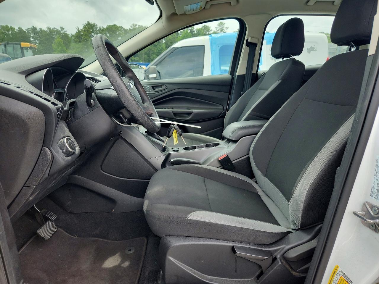2015 Ford Escape S - Фото 7
