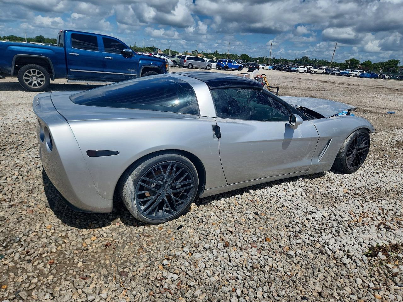 2013 Chevrolet Corvette - Image 3