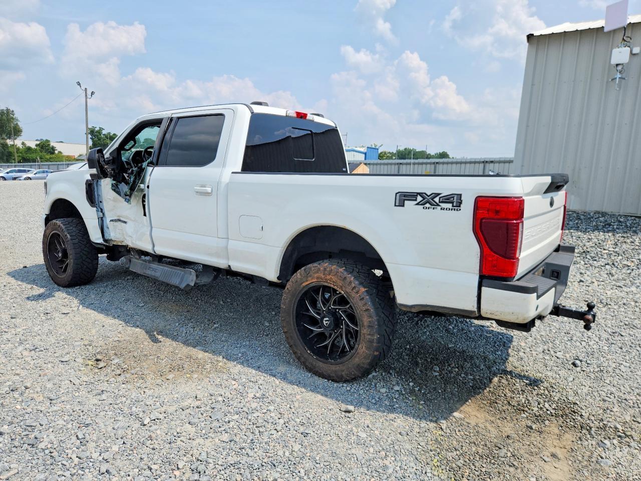 2022 Ford F250 Super Duty - Фото 2
