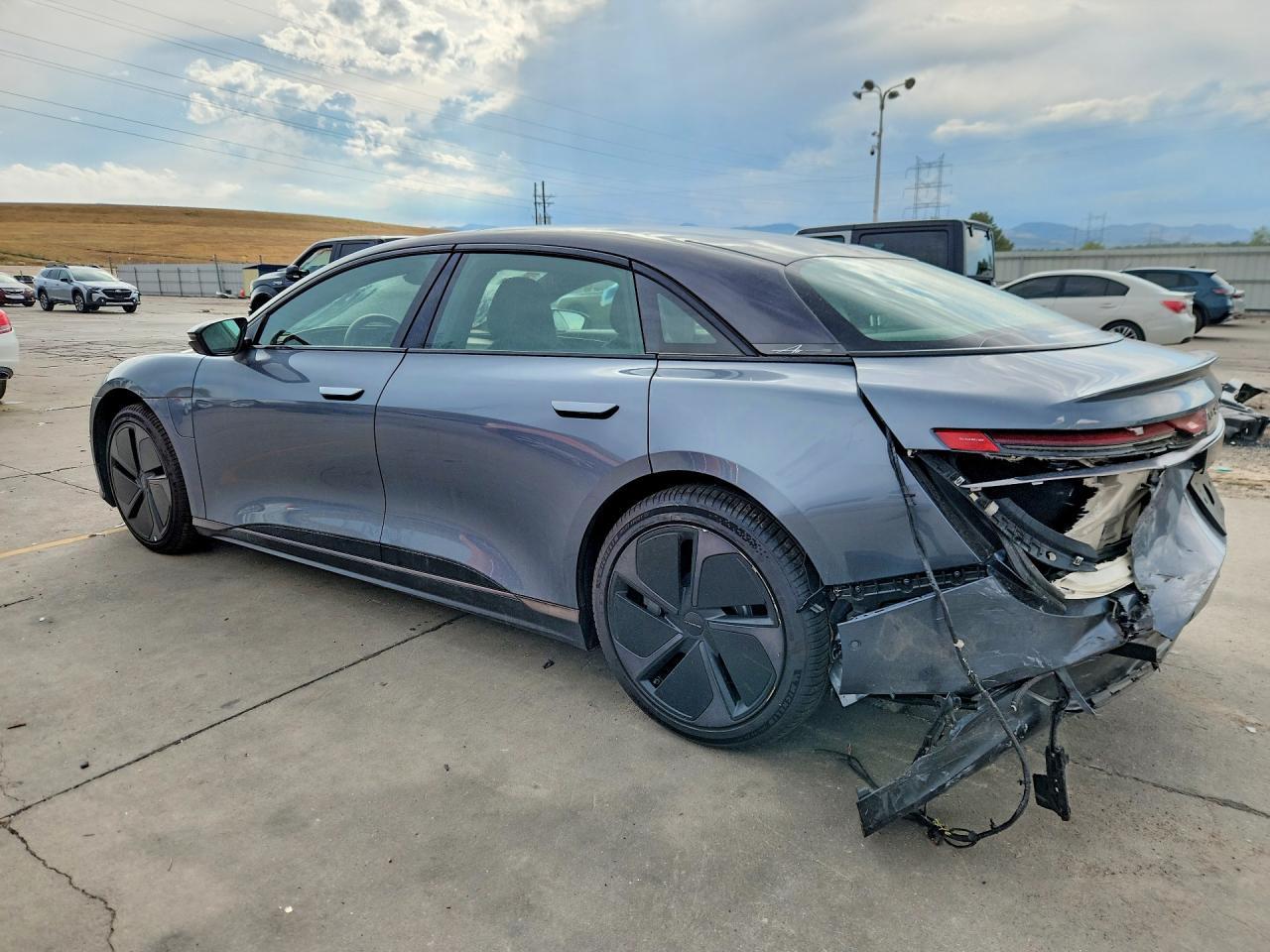 2026 Lucid Motors Air Touring - Фото 2