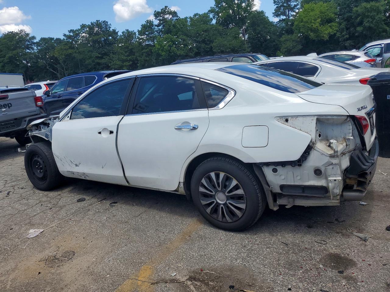 2016 Nissan Altima 2.5 S - Фото 2