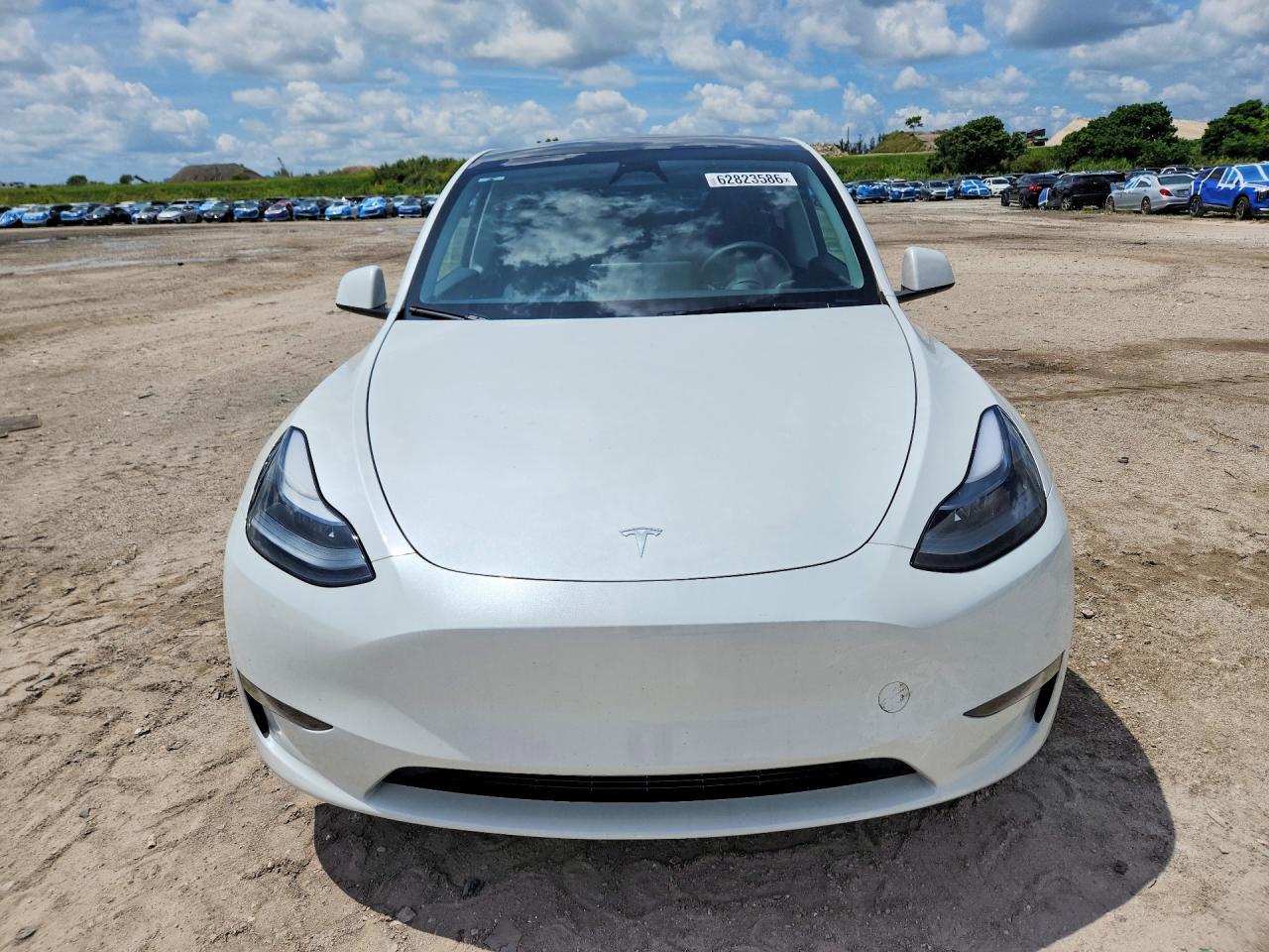 2024 Tesla Model Y - Фото 5