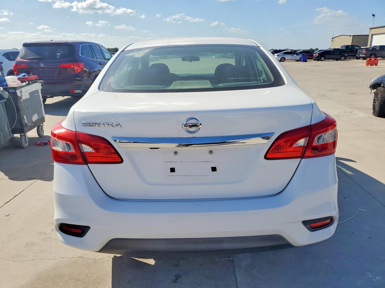 2019 Nissan Sentra S - Image 6