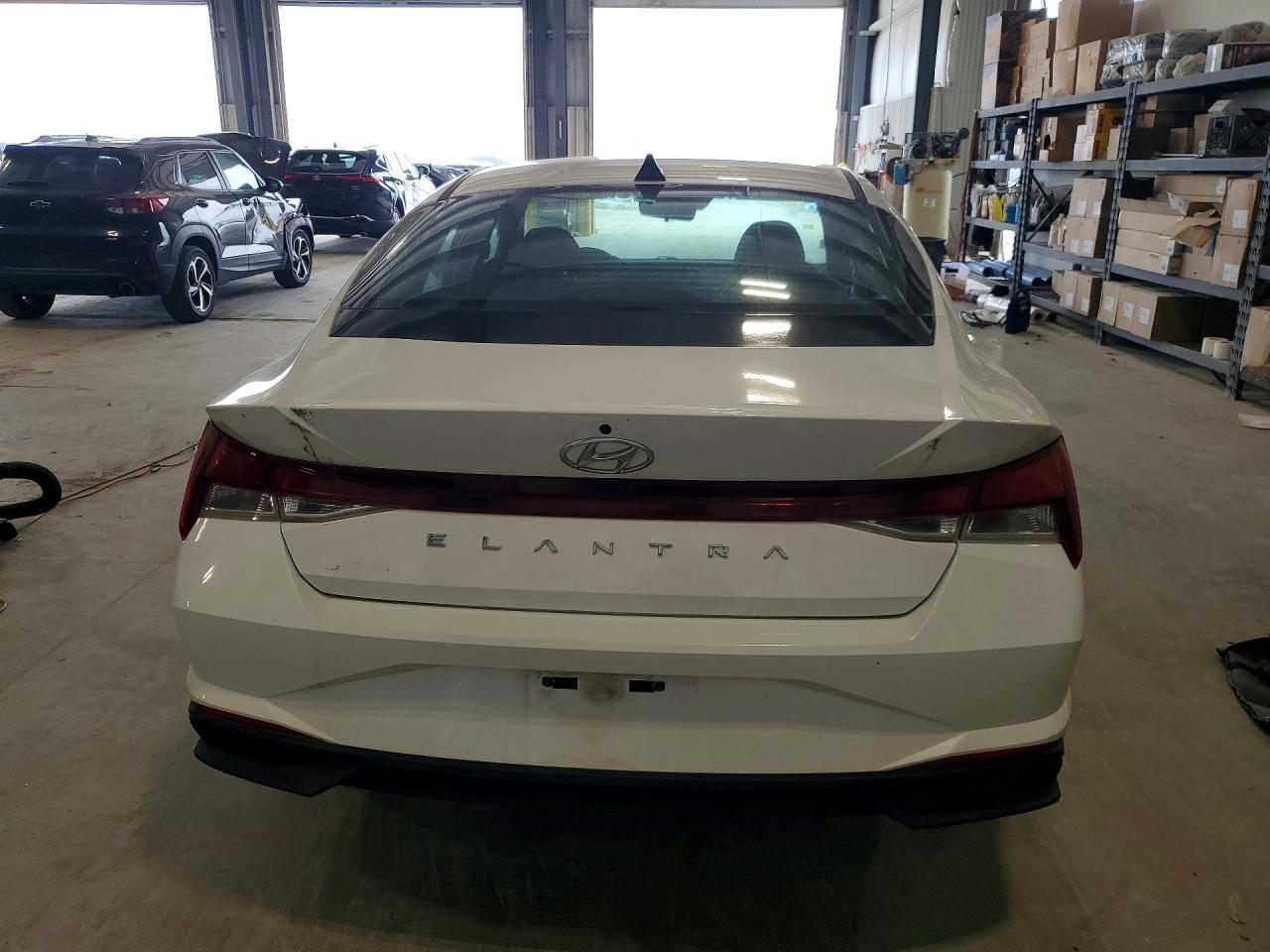 2022 Hyundai Elantra Sel - Image 6