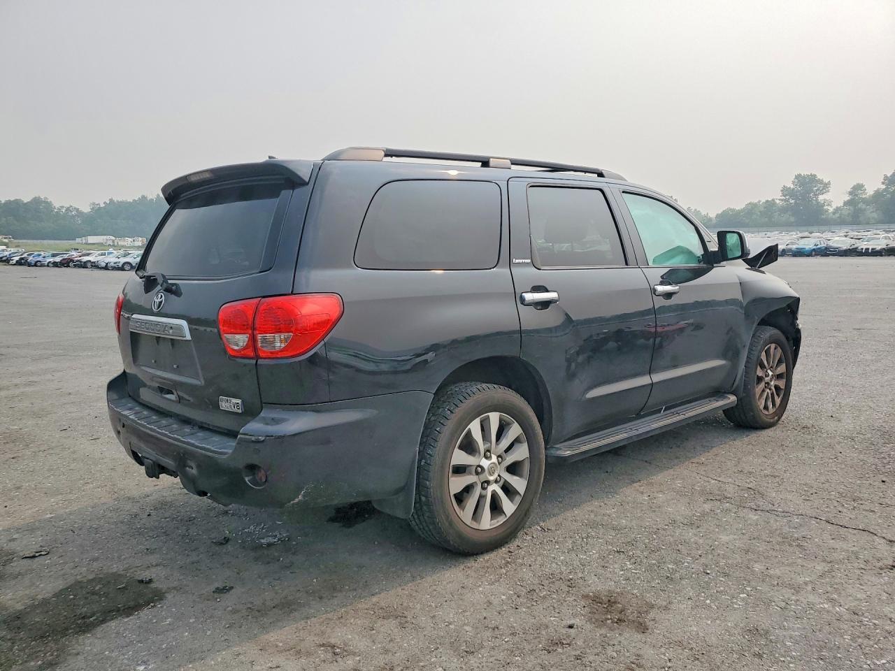 2016 Toyota Sequoia Limited - Фото 3