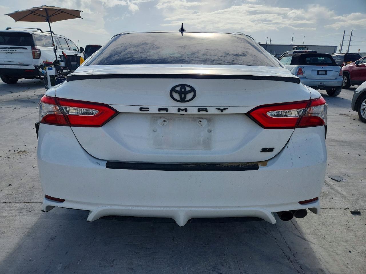 2019 Toyota Camry Se - Фото 6