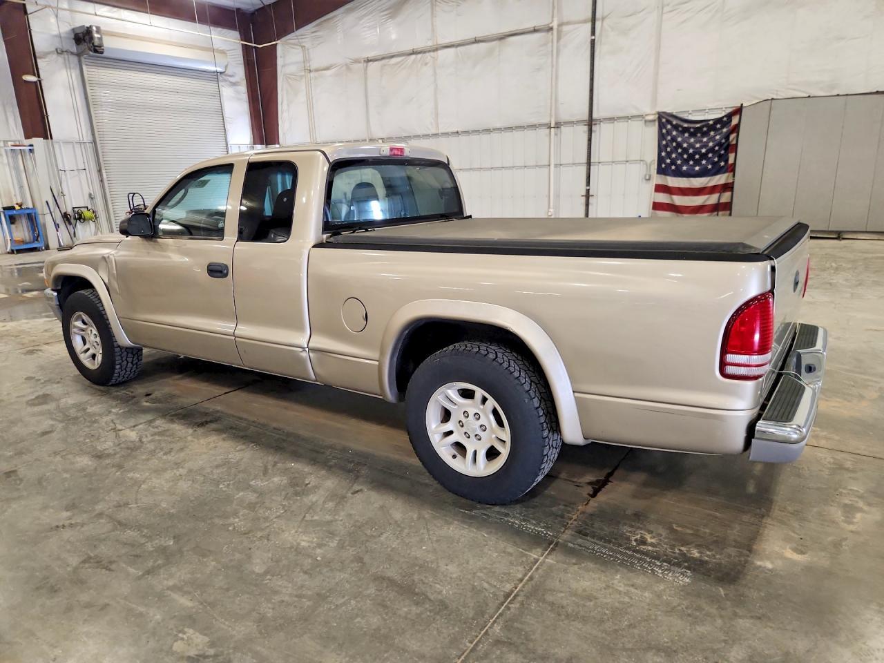2004 Dodge Dakota Slt - Image 2