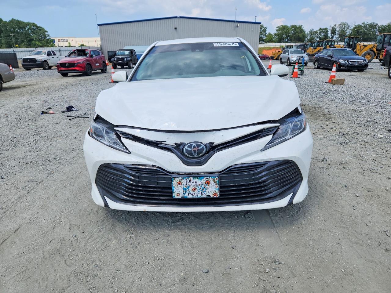 2020 Toyota Camry Le - Image 5